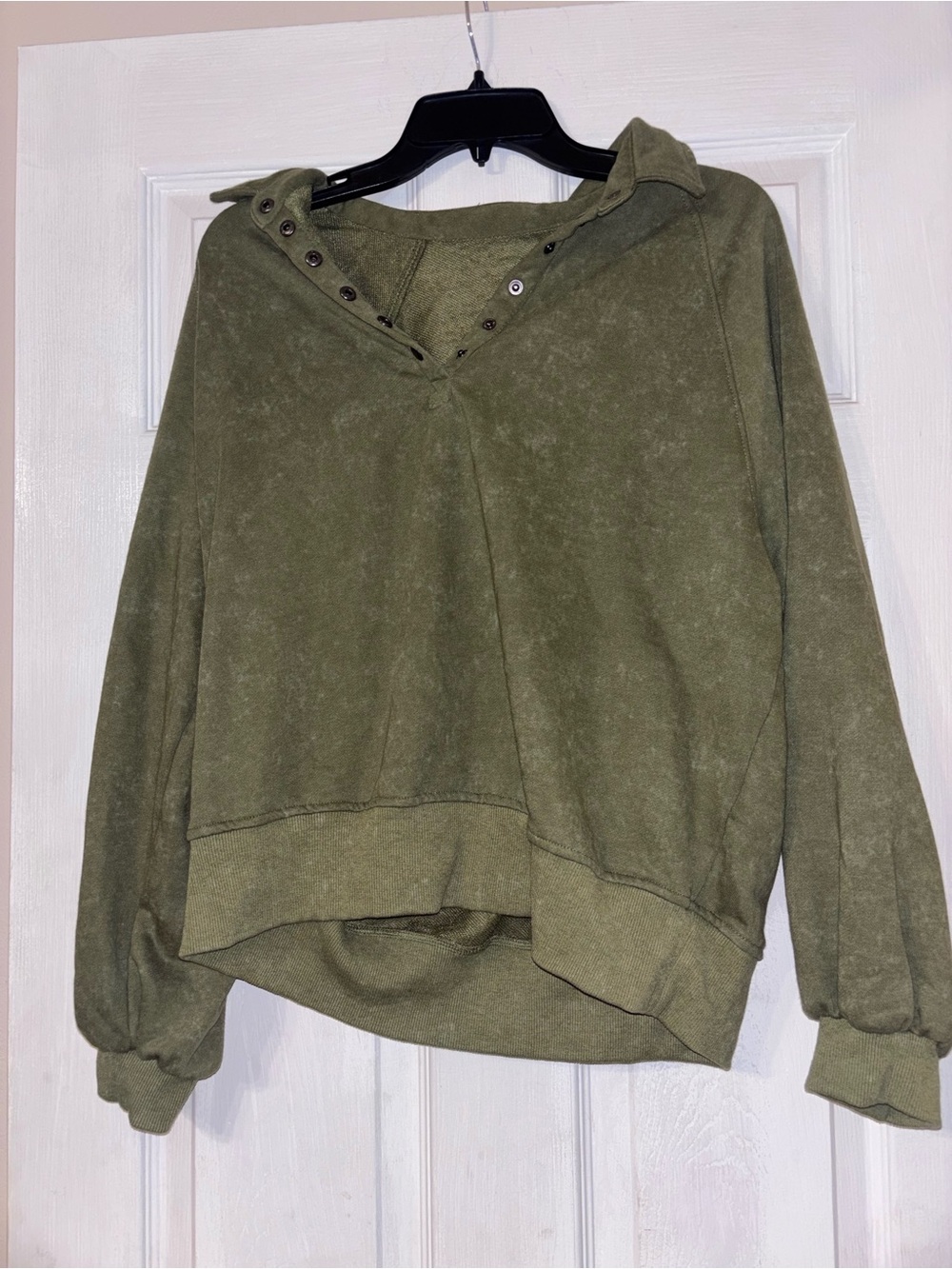 Amazon Olive Green Women's Snap-Detail Pullover Hoodie